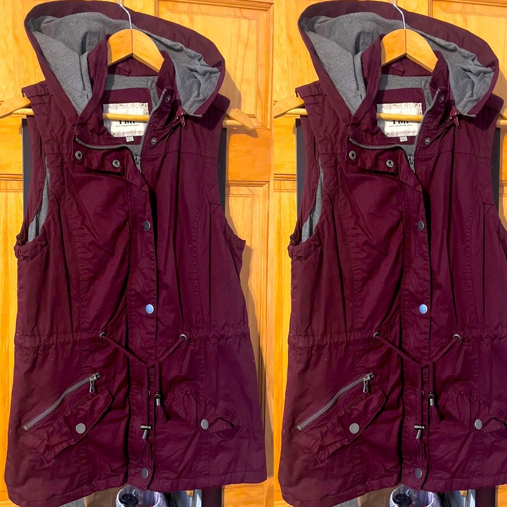 YMI Maroon Vest With Hood. Size XL